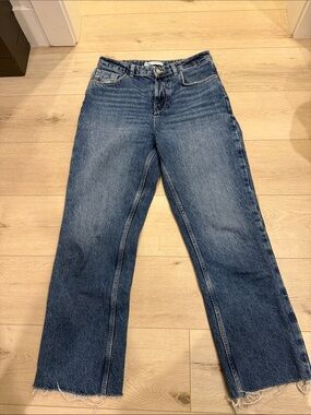 Zara Straight-Leg Women’s Jeans in Medium Blue Wash